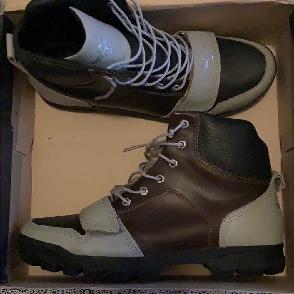 Creative recreations boots